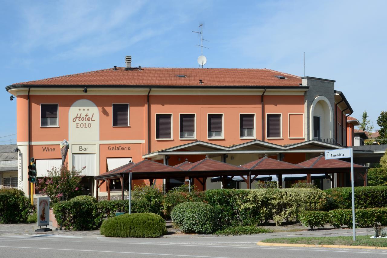 Hotel Eolo Sermide Bagian luar foto